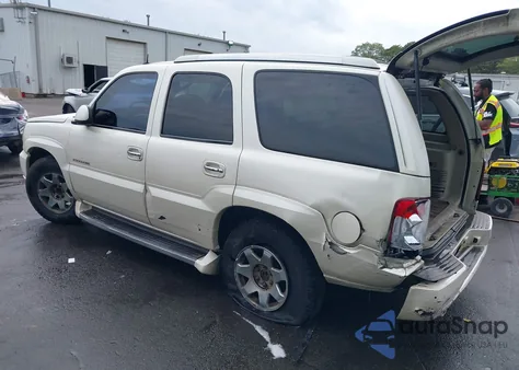 2003 Cadillac Escalade Standard z USA, uszkodzony, nr VIN 1GYEC63TX3R195539